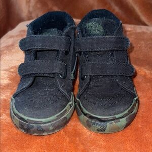 Vans Black Kids Sneakers with Green Camouflage Sole